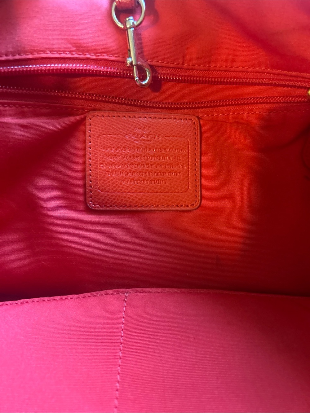 Coach Vibrant Red Pebbled Leather Tote Bag Gold Hardware Women’s Doble Handles - Picture 6 of 9